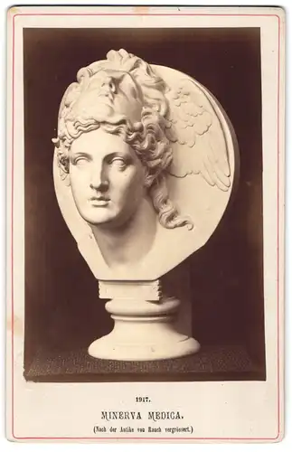 Fotografie unbekannter Fotograf und Ort, Büste Minerva Medica, nach Rauch