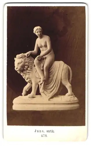 Fotografie unbekannter Fotograf und Ort, Statue Juno