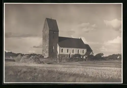 AK Keitum auf Sylt, Friesenkirche aus der Ferne