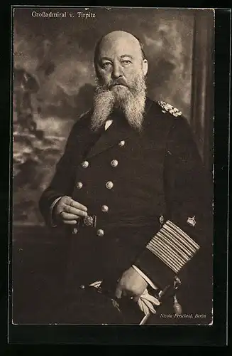 AK Grossadmiral Alfred von Tirpitz in Uniform