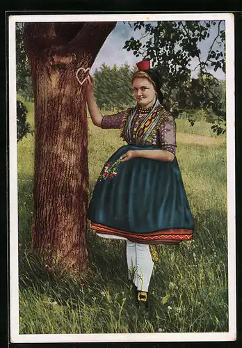 AK Schwälmer Mädchen in hessischer Tracht