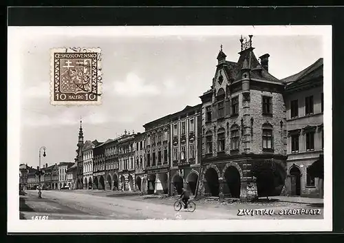AK Zwittau, Stadtplatz mit Blick auf Häuserfront