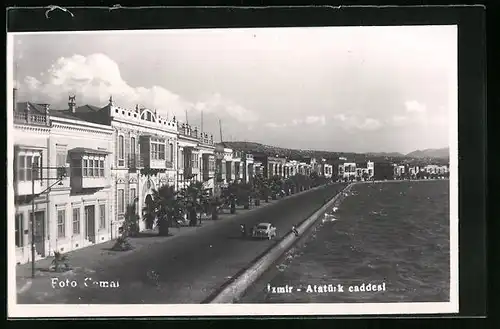 AK Izmir, Atatürk caddesi