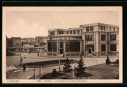 AK Vichy, La Poste et la Gare d`autobus