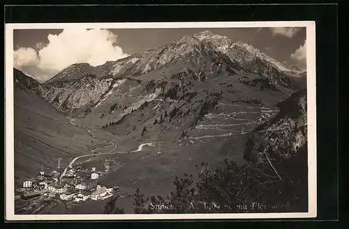AK Stuben am Arlberg, Blick auf das Tal mit Ortsansicht
