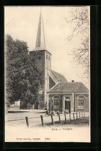 AK Voorst, Kerk