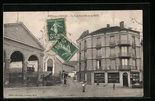 AK Boen-sur-Lignon, La Rue Nouvelle et la Halle