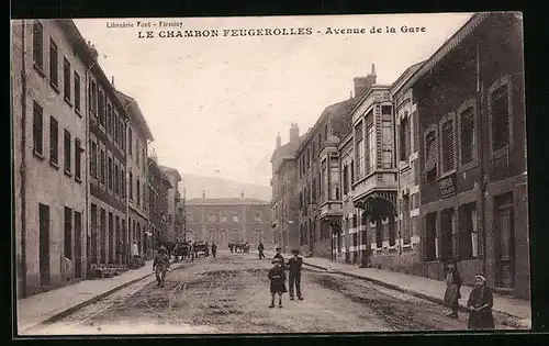 AK Le Chambon-Feugerolles, Avenue de la Gare