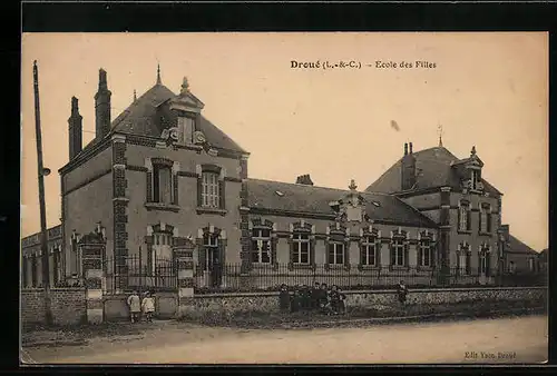 AK Droué, Ecole des Filles