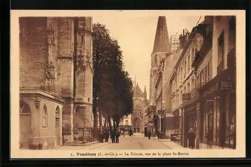 AK Vendome, La Trinité, vue de la place Saint-Martin