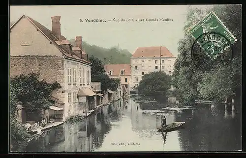 AK Vendome, Vue du Loir, Les Grands Moulins