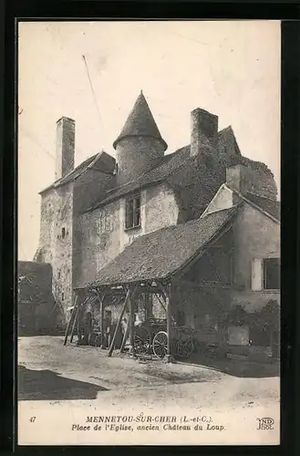 AK Mennetou-sur-Cher, Place de l`Eglise, ancien Chateau du Loup
