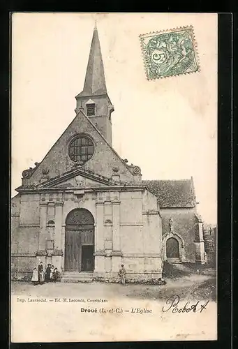 AK Droué, L`Eglise