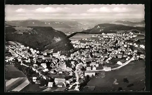AK Messstetten / Schwäb. Alb, Luftaufnahme der Ortschaft
