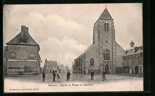 AK Boynes, Eglise et Place du Marché