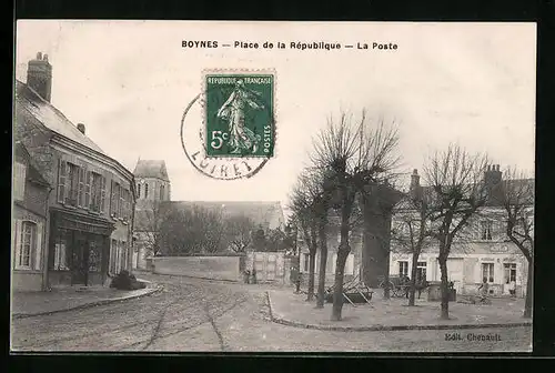 AK Boynes, Place de la République, la Poste