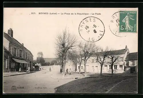 AK Boynes, la Place de la République, la Poste