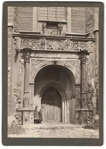 Fotografie Heinrich Baum, Jauer / Schlesien, Ansicht Jauer / Schlsien, Portal der Kirche St. Martin