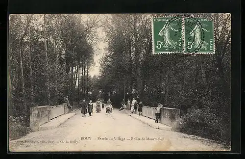 AK Bouy, Entrée du Village, Route de Mourmelon