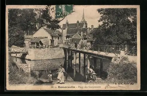 AK Romorantin, Place des Garconnets