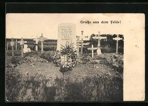 AK Grabstein gefallener Soldaten in Nordfrankreich, Kriegsgräber