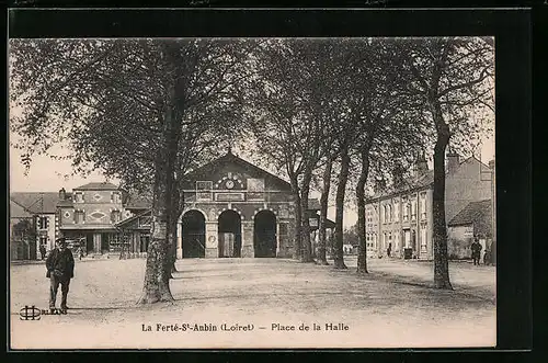 AK La Ferte-Saint-Anbin, Place de la Halle