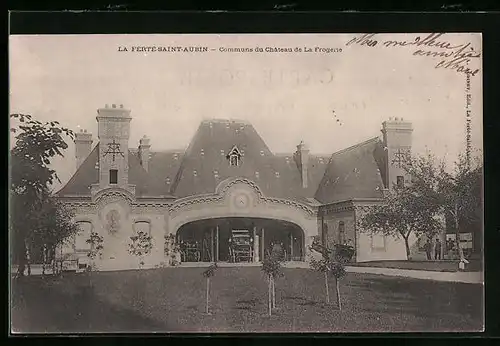 AK La Ferte-Saint-Aubin, Communs du Chateau de la Frogerie