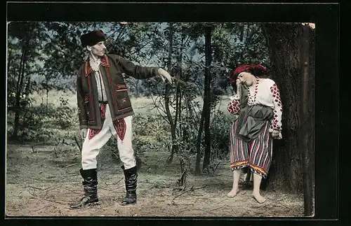 AK Kleinrussische Typen, Mann und Frau in Trachten