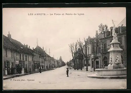 AK Les Abrets, la place et Route de Lyon