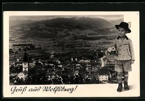AK Wolfsberg, Generalansicht der Stadt, Blick auf die Kirche, Junge im Trachtenkostüm