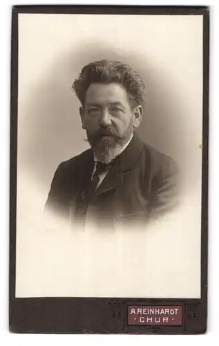 Fotografie A. Reinhardt, Chur, Grabenstr., Portrait stattlicher Herr mit Vollbart