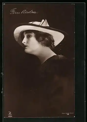 AK Schauspielerin Fern Andra mit Hut