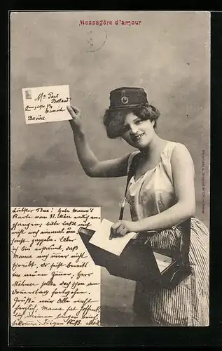 AK lächelnde Briefträgerin schwenkt einen Liebesbrief