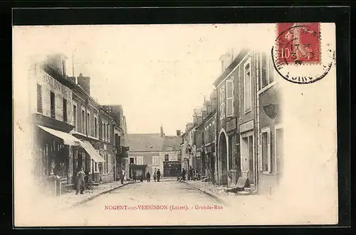 AK Nogent-sur-Vernisson, Grande Rue