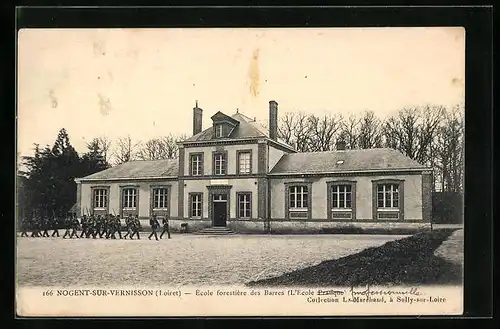 AK Nogent-sur-Vernisson, Ecole forestiere des Barres