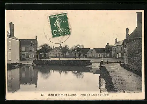 AK Boiscommun, Place du Champ de Foire