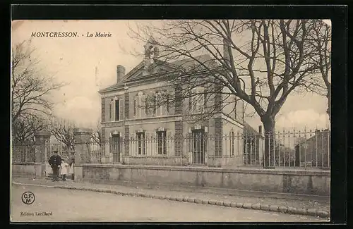 AK Montcresson, La Mairie