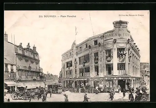 AK Bourges, Place Planchat, Strassenbahn