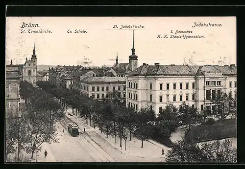 AK Brünn, Kirchen, Ev. Schule und I. Deutsches K.K. Staats-Gymnasium aus der Vogelschau, mit Strassenbahn