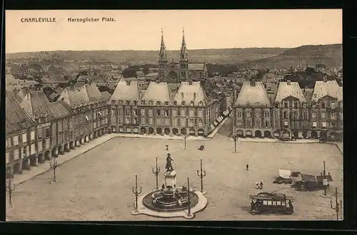 AK Charleville, Herzoglicher Platz, Strassenbahn