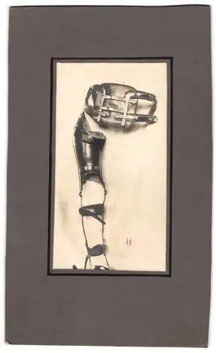 Fotografie 1.WK, Beinprothese für Kriegsgeschädigte Soldaten