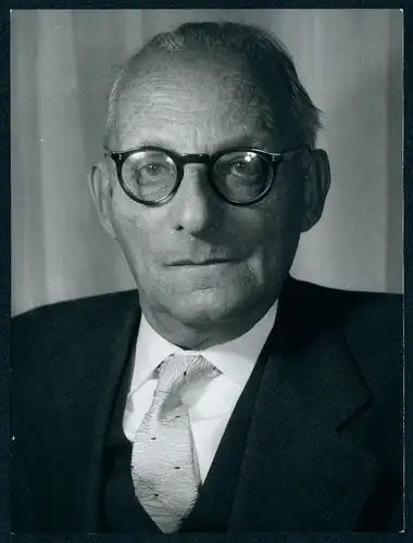 Fotografie Röhnert, Berlin, Portrait Schriftsteller Max Brod