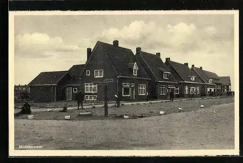 AK Middenmeer, Strassenpartie mit Wohnhäusern
