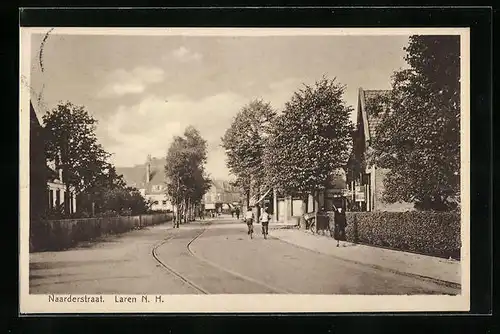 AK Laren, Naarderstraat