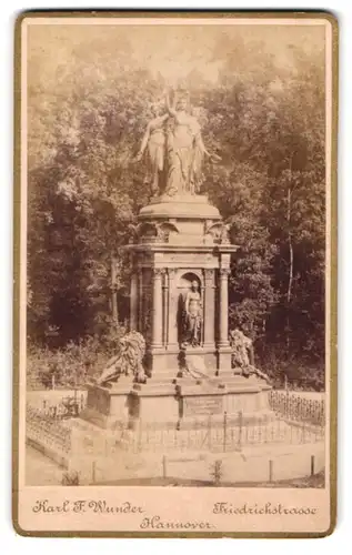 Fotografie Karl F. Wunder, Hannover, Friedrichstrasse, Ansicht Hannover, Blick auf das Kriegerdenkmal