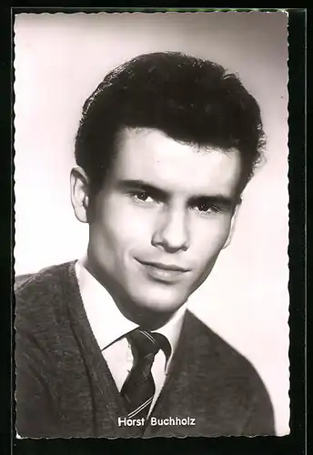 AK Schauspieler Horst Buchholz in Nasser Asphalt