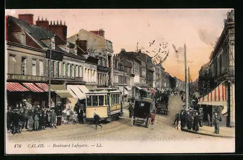 AK Calais, Boulevard Lafayette, Strassenbahn