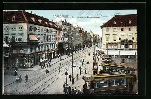 AK Karlsruhe, Oestliche Kaiserstrasse mit Strassenbahn von oben