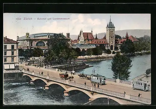 AK Zürich, Strassenbahnen bei Bahnhof und Landesmuseum