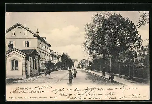 AK Lörrach, Baslerstrasse mit Passanten und Hund
